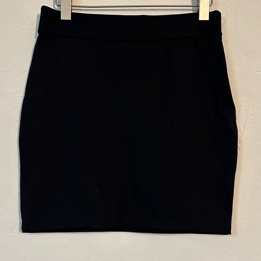 INC International Concepts Black Pencil Skirt – Size 4, Classic Workwear‎